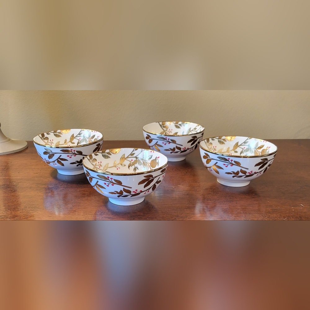 Set of 4 Vtg 10 Strawberry Street Bowls Gold Red Berries Ceramic PorcelainSeePic